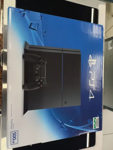 Playstation 4 fat novo nunca ligado ,zero raro de achar um novo