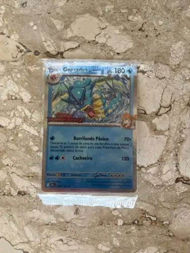 Gyarados da Misty (Pre-Release) (049/182) Carta Pokemon TCG