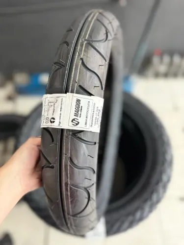 Pneu de moto dianteiro 100/80/17