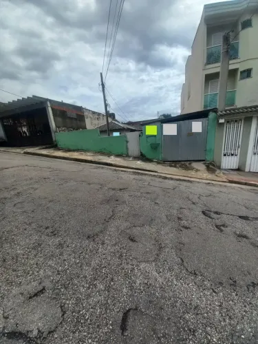 Imóvel para venda possui 250 metros quadrados em Jardim Santo Antônio - Santo André - SP