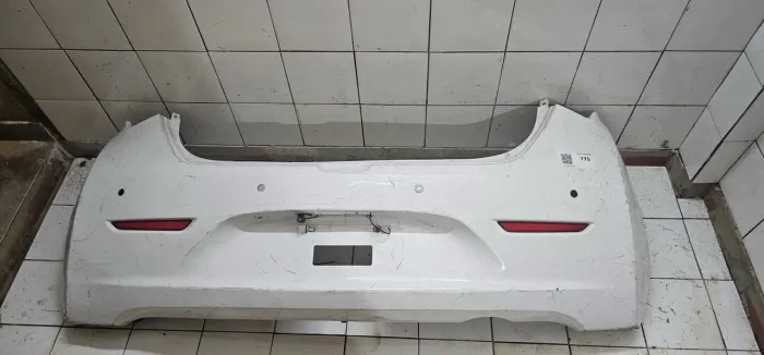 *Para choque traseiro HYUNDAI HB20 HATCH 2011 2015