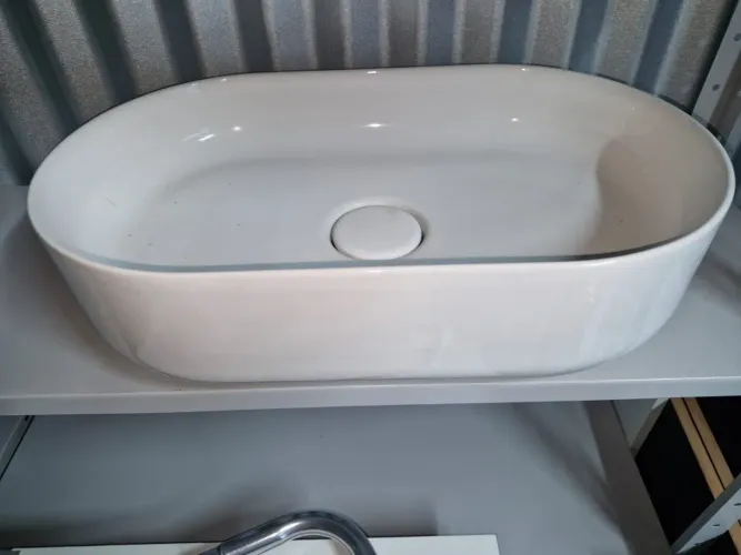 Cuba  de apoio Deca para banheiro branco oval 50x30
