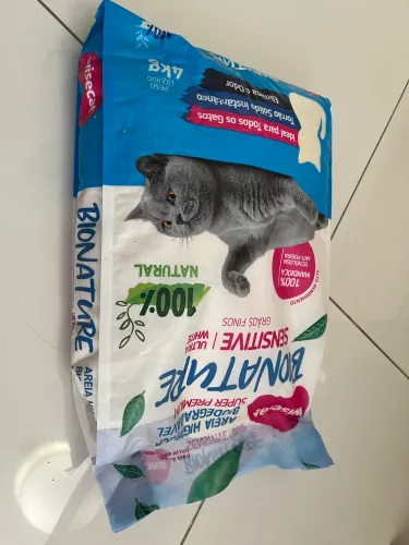 Areia higiênica para gatos 4 kg