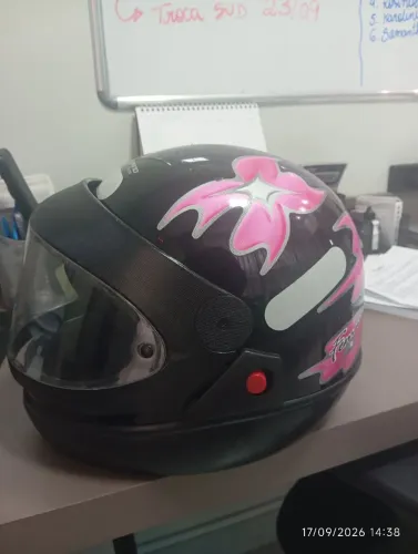 Capacete