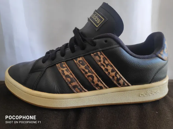 Tênis Adidas grand couro original, N°36