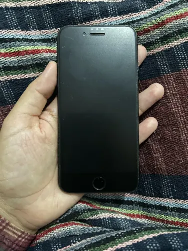 iPhone SE com NF