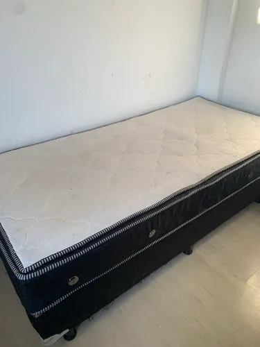 Cama box com colchão Requinte