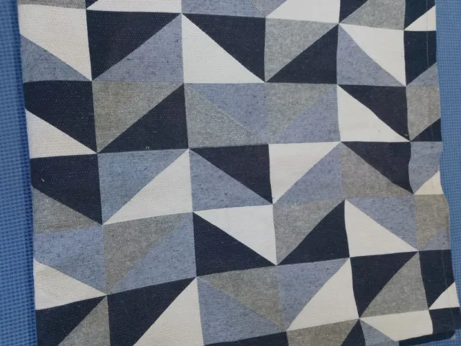 Tapete retangular geométrico Jacquard