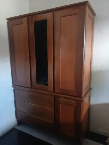 GUARDA ROUPA