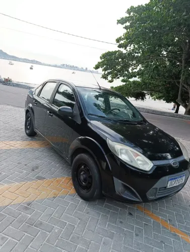 Ford Fiesta Sedan 1.0 8V Flex 4P 2012
