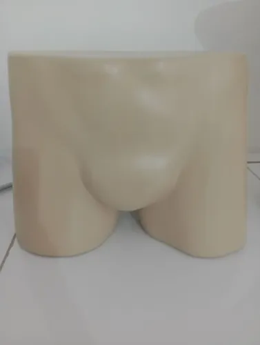 Manequim meio corpo masculino