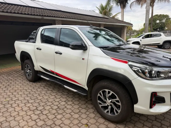 Toyota Hilux CD Gr-s 4X4 4.0 V6 234cv AUT 2020