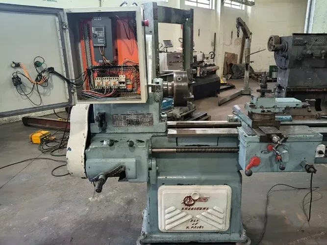 TORNO NARDINI NIN DE CORREIA C/ INVERSOR - 550 - Torno Barato
