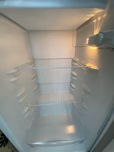 Geladeira EM PERFEITO ESTADO 
