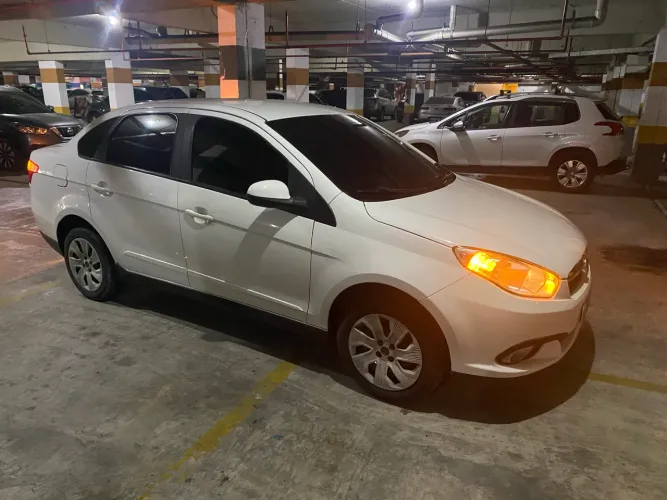 Fiat Grand Siena Attrac. 1.4 EVO F.flex 8V 2015