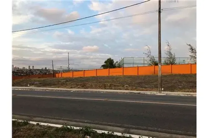 Lote Terreno Comercial no Alphaville Mirante