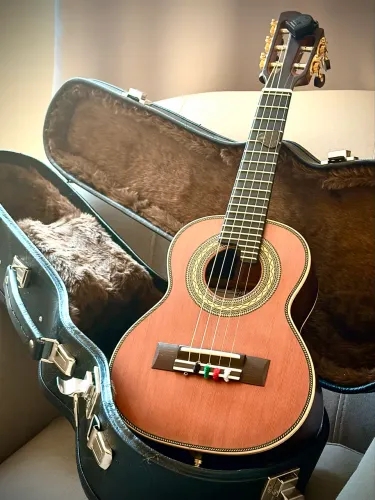 Cavaquinho 5 cordas Luthier Bruno Balbino