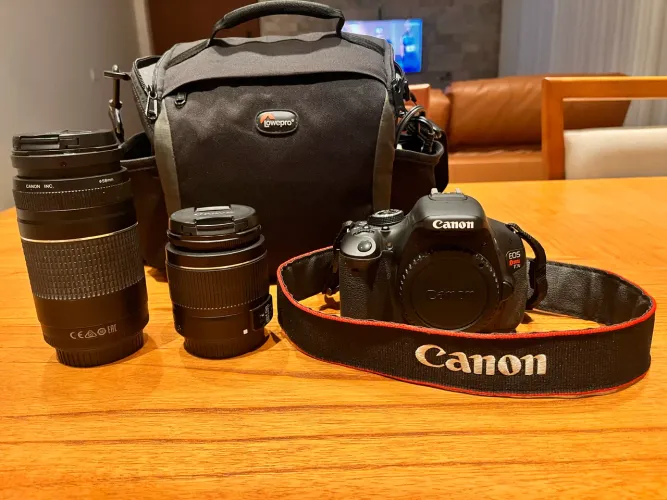 Canon 3Ti com duas lentes (18-55mm e 75-300mm)