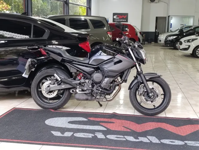 Xj6 2015 ( km muito baixo)