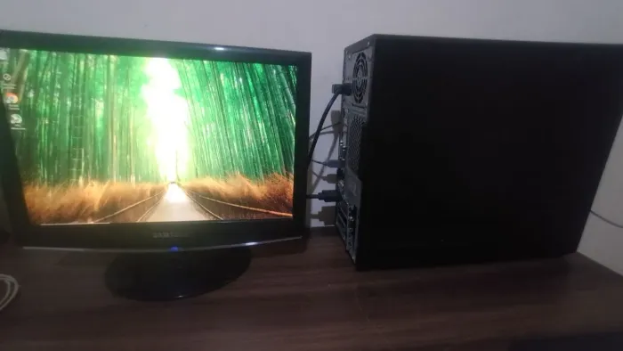PC Core i5 4ª Ger | Placa de Vídeo GT 740 | 8GB | SSD+HD 500 | Monitor Samsung