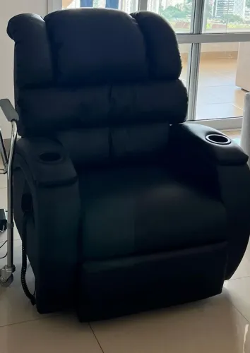 Poltrona Automática Lift | Controle Remoto | Reclina e Levanta Pessoa