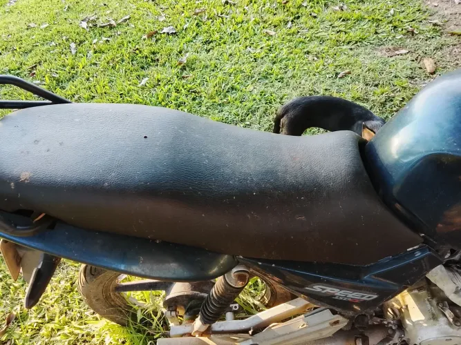 Vendo Dafra speed 150 com motor batido