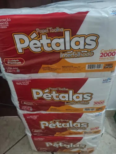 Papel toalha pétalas interfolhado