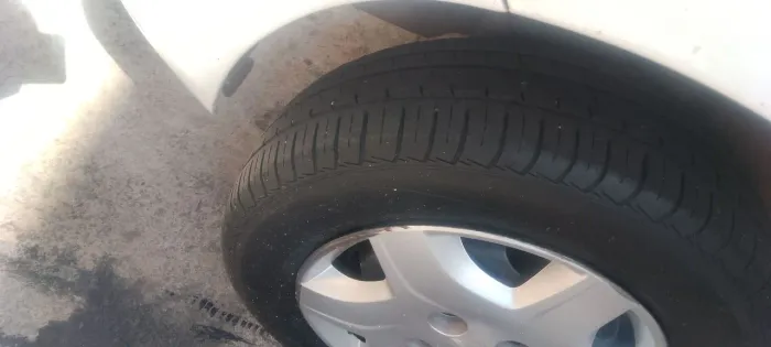 Troco rodas aro 13