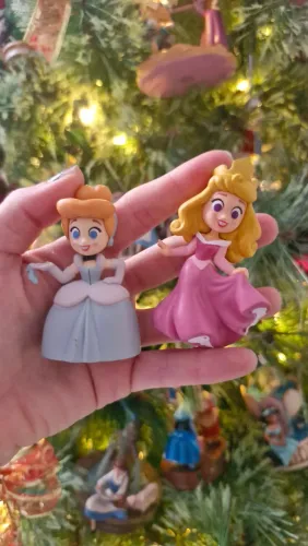 Miniaturas Princesas 100 anos Disney Princesa Cinderela e Aurora