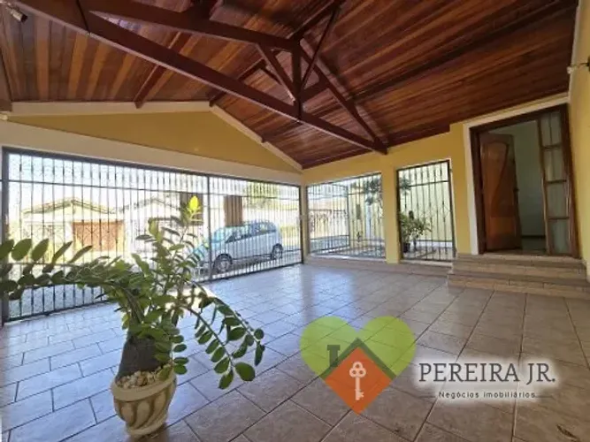 Casa para Venda · 3 quartos · 2 suítes · 181m² · Vila Industrial, Piracicaba