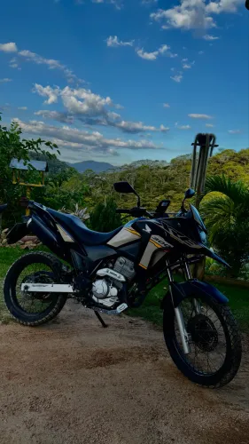 Vendo XRE300 Adventure 2023