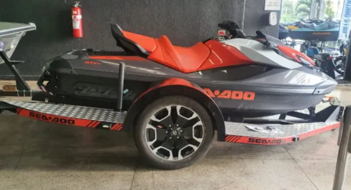 Jet ski Seadoo GTI 170 SE 2023 ÚNICO DONO COM 28 DE USO HORAS SUPER CONSERVADO