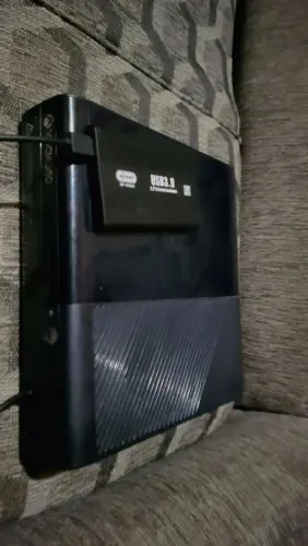 Xbox 360 desbloqueado com HD com 70 jogos e com três controle funcional sem nenhum defeito