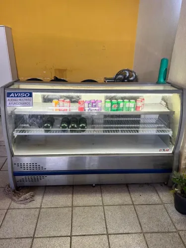 Freezer vertical expositor