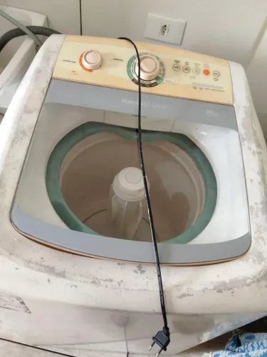 Vende-se Máquina de lavar roupa