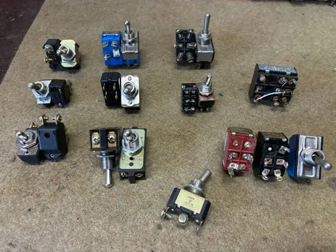 Chave Interruptor Liga Desliga Varios modelos 10/15 Amp.