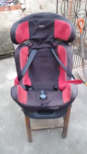 Vendo BB Conforto Pra Criança Lindo Semi Nova 