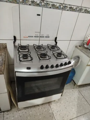 Fogão 6 bocas tudo funcionando