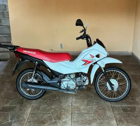 Honda pop 2026, excelente estado. Apenas1408 km. Venda particular.