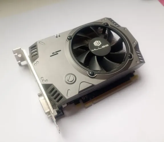 RX 550 4GB - Placa de Vídeo MLLSE AMD Radeon GDDR5