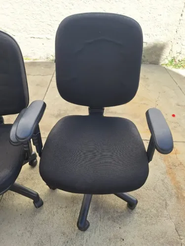 Cadeira de escritorio 70,00 cada