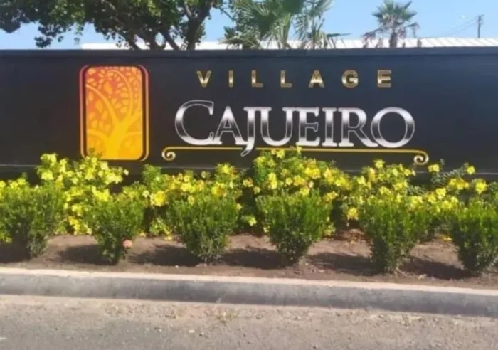 Vende-se 1 lote no Condomínio Village Cajueiro 