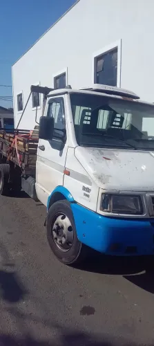 Vende-se iveco 7013ano 2007 , doc. Ok, mecânica ok.