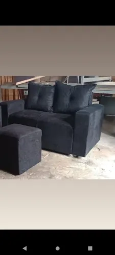 Sofá 2 lugares acompanha um puff entrega grátis