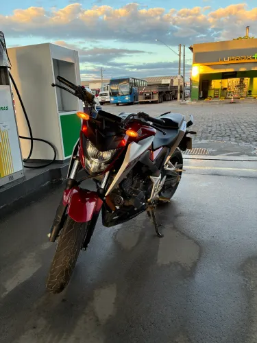Vendendo pra pegar um carro urgente