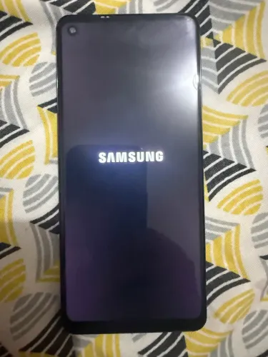 Cell top semi novo sem marcas de uso 