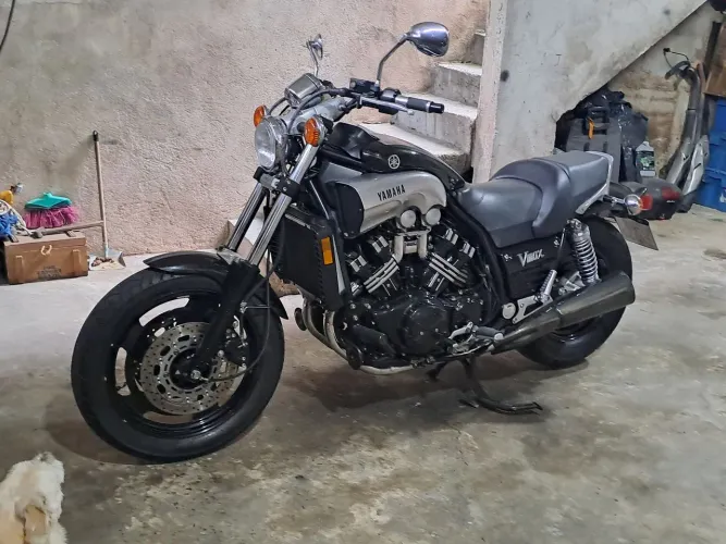 Vmax1200 