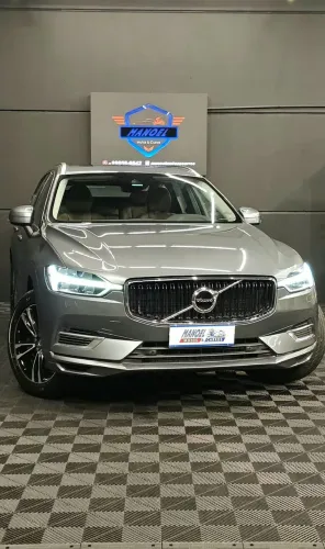Volvo XC 90 T-6 Momentum 2.0 320cv 5P 2020