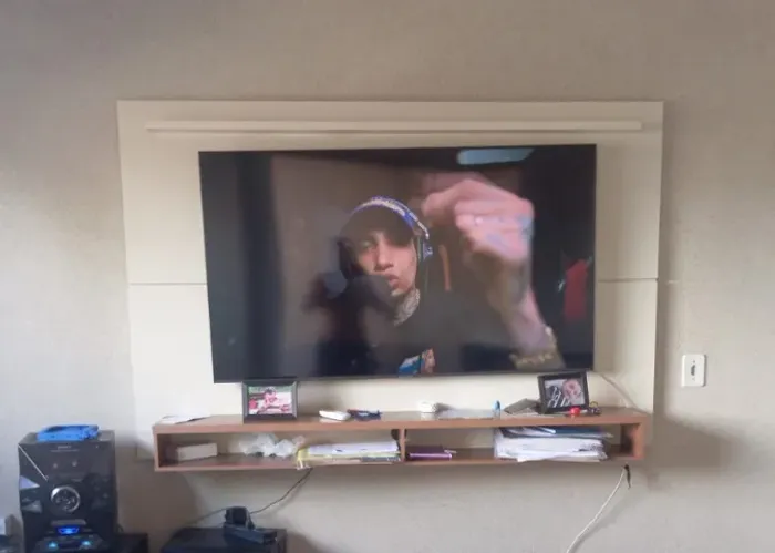 PAINEL DE TV