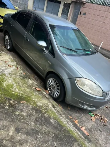 Fiat Linea Absolute 1.9/1.8 Flex Dualogic 4P 2009